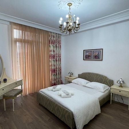 Picasso Apartment Кутаиси Экстерьер фото