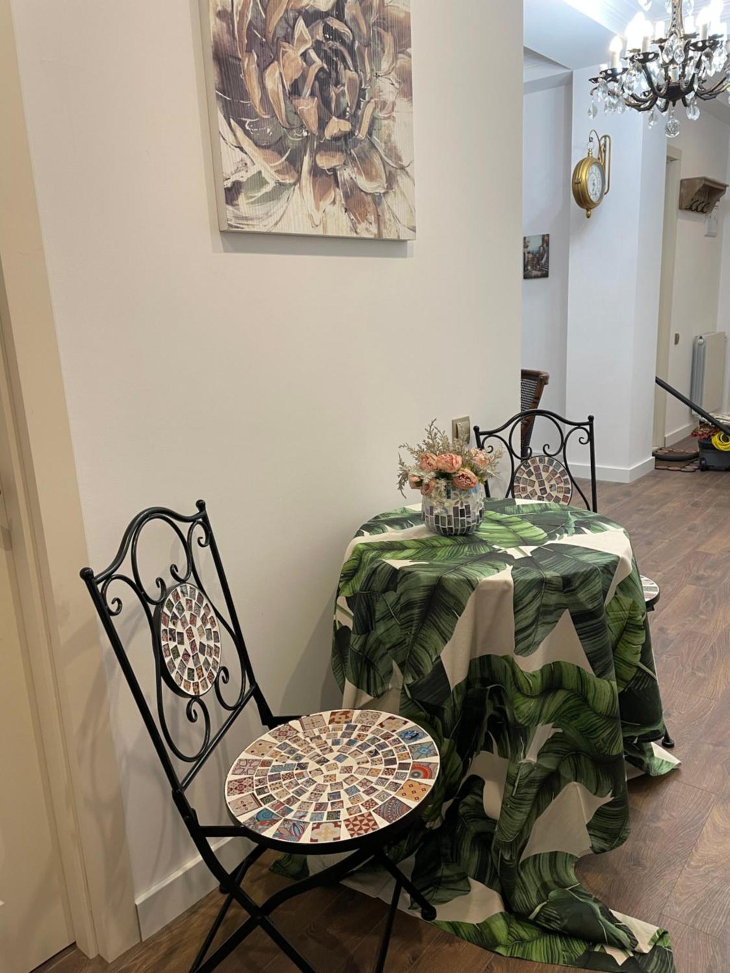Picasso Apartment Кутаиси Экстерьер фото