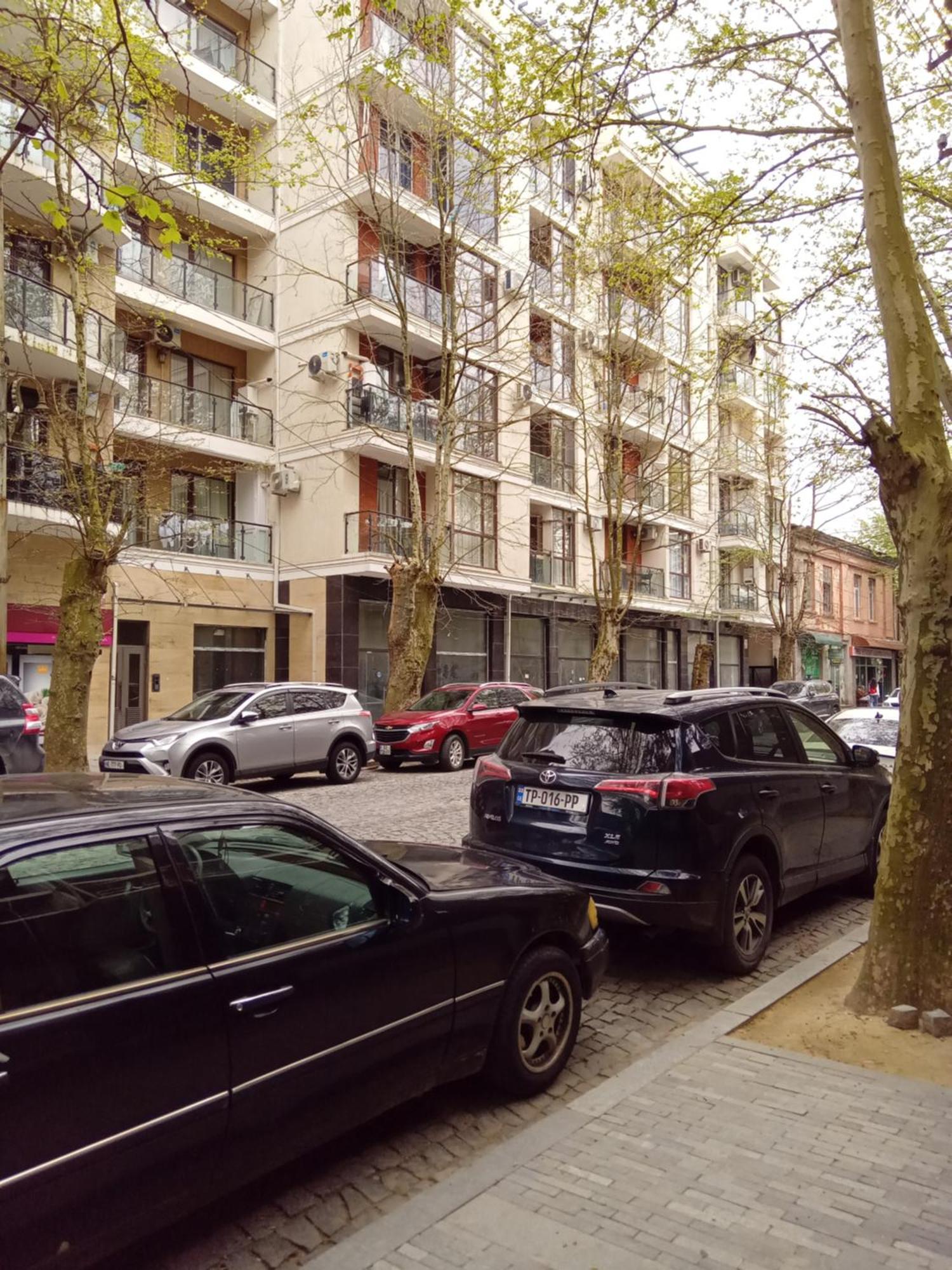 Picasso Apartment Кутаиси Экстерьер фото